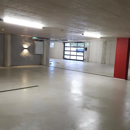 Bergland アパート エルマウ